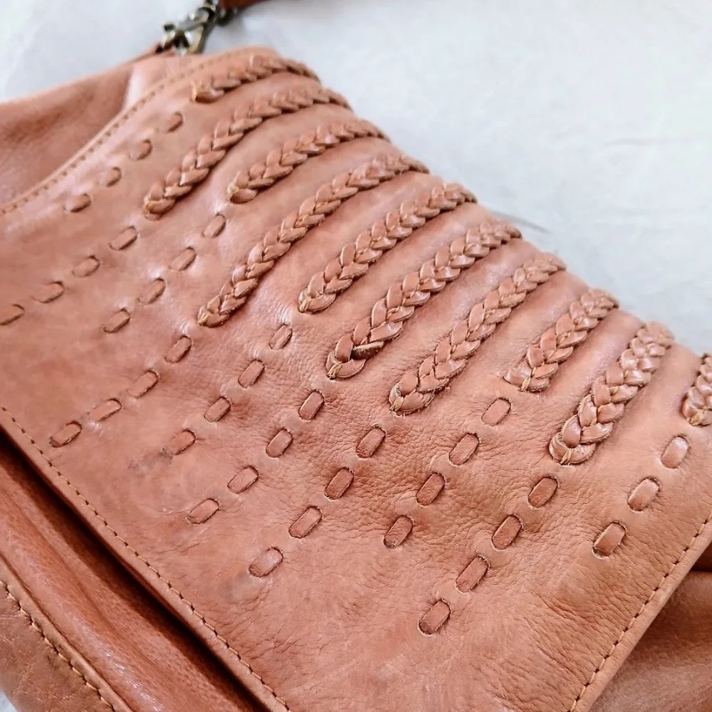 Day & Mood Leather Crossbody Bag